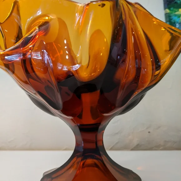 SOLD ETSY: LE Smith SImplicity Swung Art Glass Dish with Pedestal - Picture 2 of 7